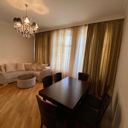 Cozy Old City Apartment Баку Экстерьер фото