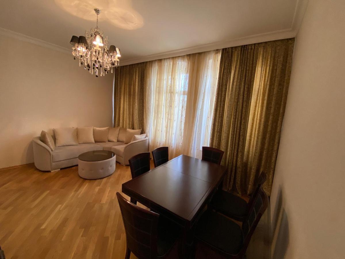 Cozy Old City Apartment Баку Экстерьер фото